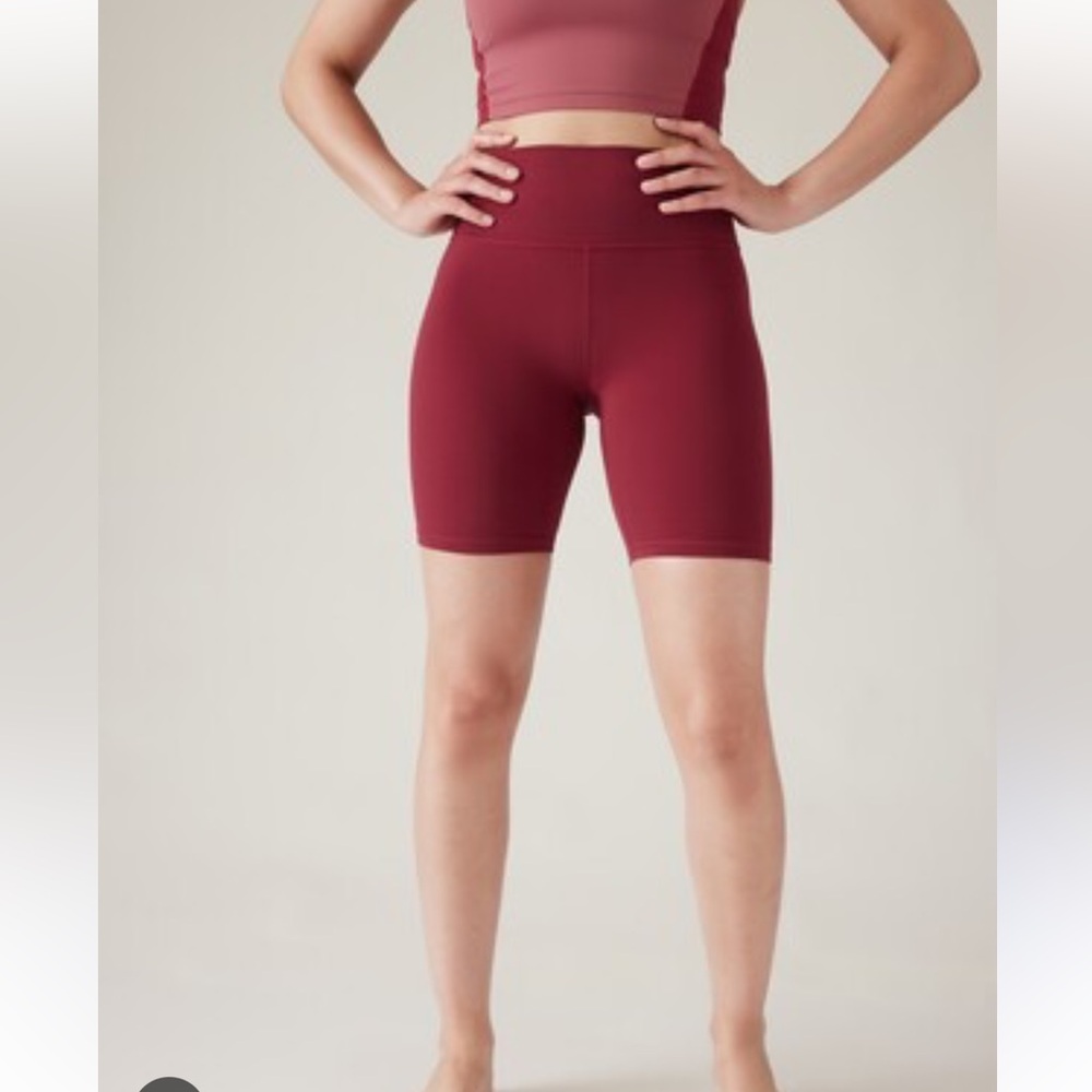 Athleta Transcend 7” Bike Short